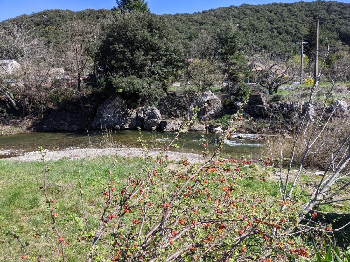 Le Moulin D'Arcas. Bed and Breakfast Prémian Εξωτερικό φωτογραφία